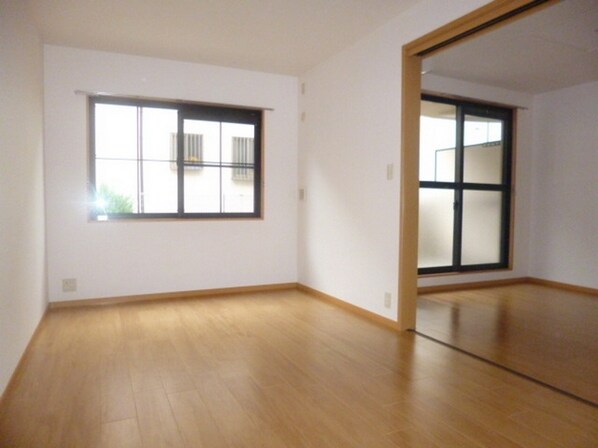 リリーハイム・IIの物件内観写真